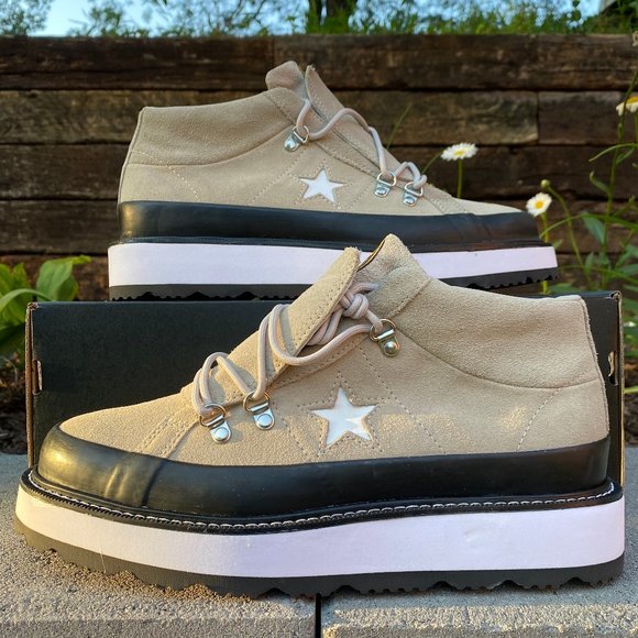 one star fleece lined boots